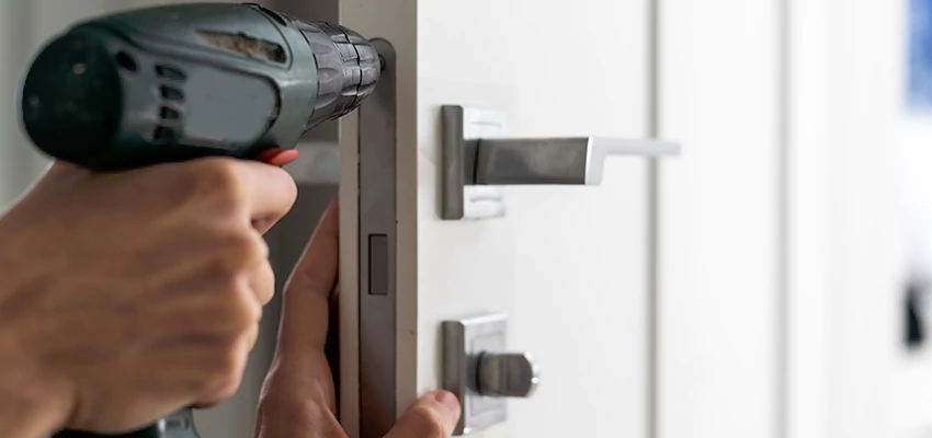 Locksmith For Lock Replacement Near Me in Sanford, FL