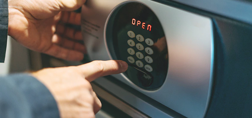 Cash Safe Openers in Sanford, Florida