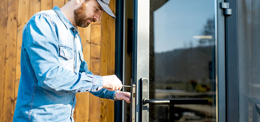 Frameless Glass Storefront Door Locks Replacement in Sanford, FL